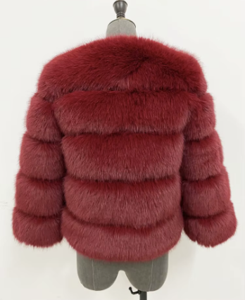 Haină din Blană Naturală de Zibelina Visinie