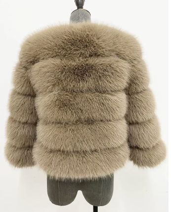 Haină din Blană Naturală de Zibelina Beige