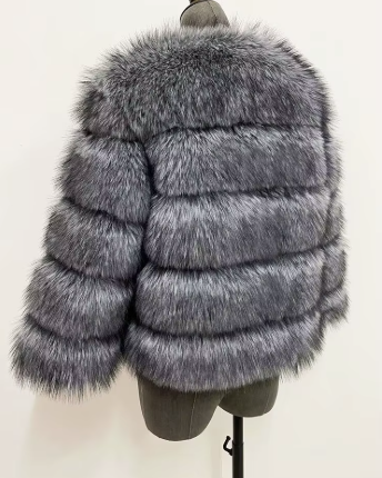 Haină din Blană Naturală de Zibelina Cenusie